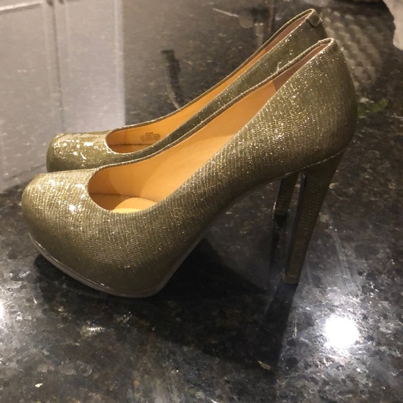 Gianni Bini Pumps - Picture 2 of 4